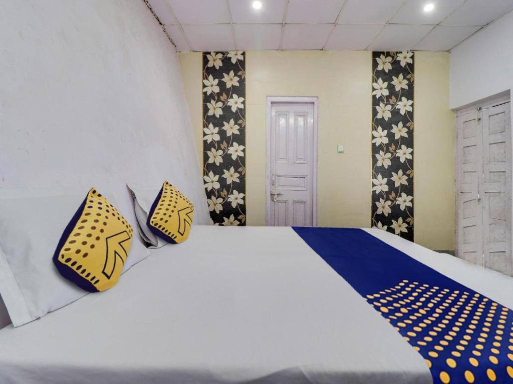 Hotel Jaiswal Estate Массури Экстерьер фото