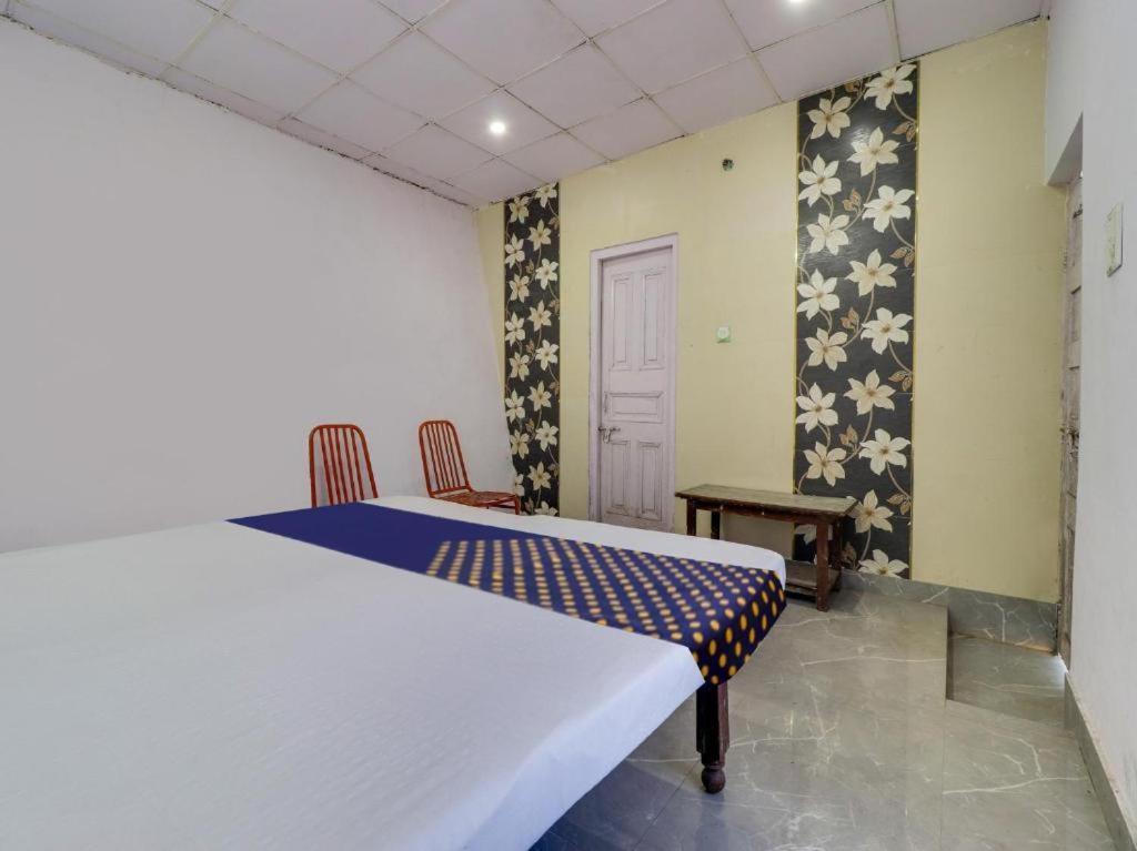 Hotel Jaiswal Estate Массури Экстерьер фото